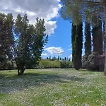 לינה וארוחת בוקר Dago 4*